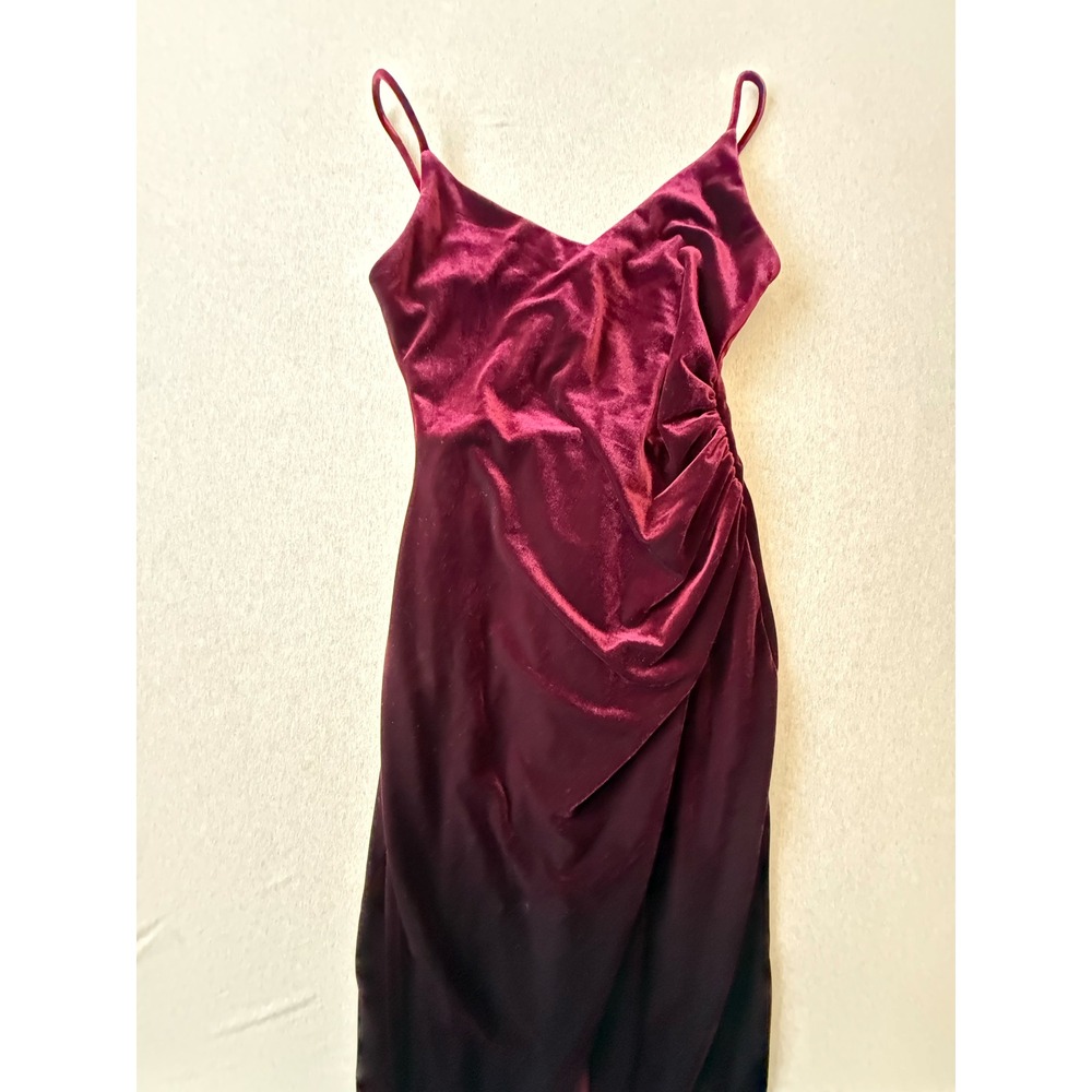 Aqua Formal Burgundy Ombre Velvet Ruched Maxi Dress Size 8 Slit Spaghetti Strap